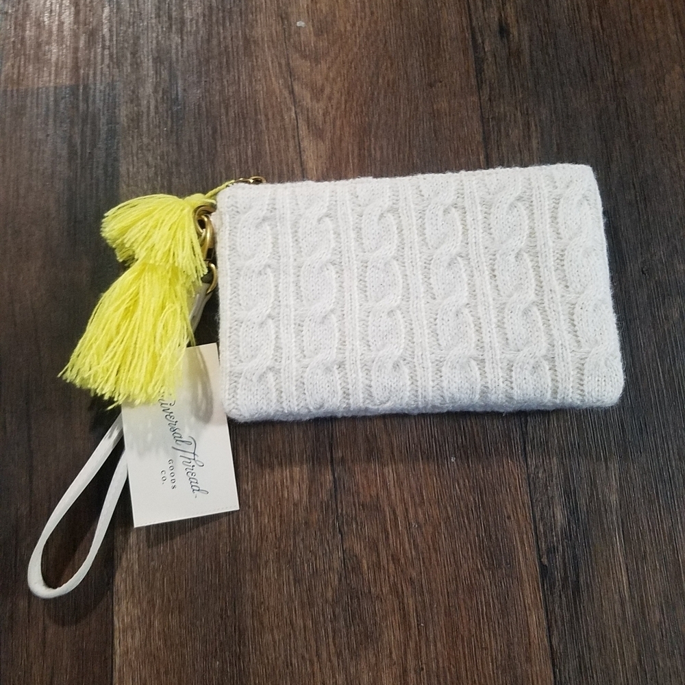 Universal thread sweater wristlets set a two - Picture 3 of 8